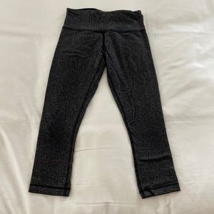 Lululemon 🍋 Wunder Under black herringbone crops